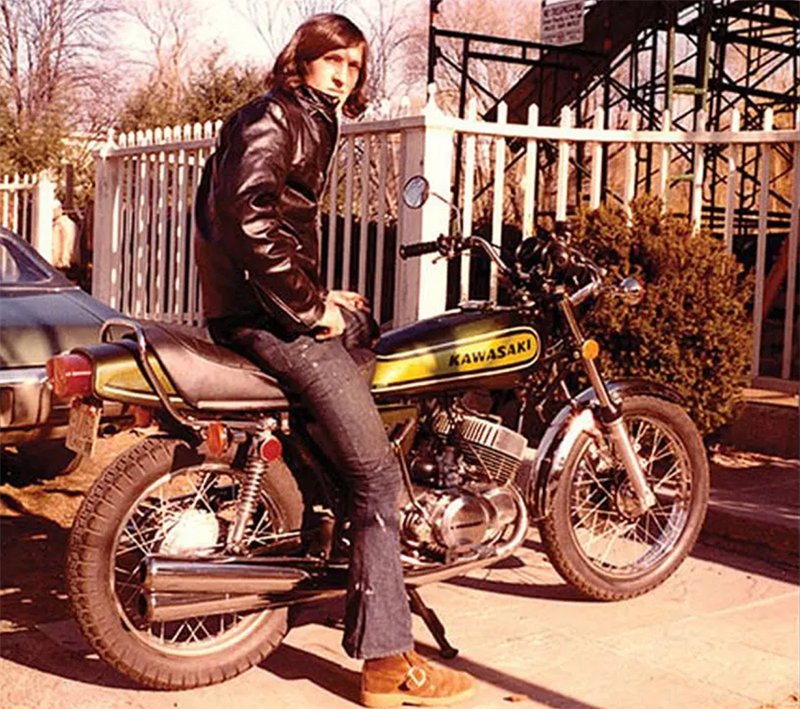 How to choose a motorcycle jacket - 70s biker